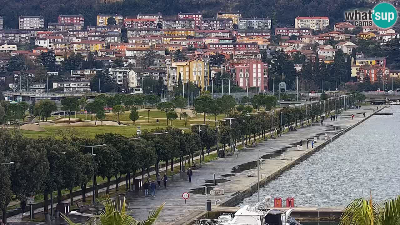 Webcam Koper – Panorama de la marina et de la promenade depuis le Grand Hotel Koper