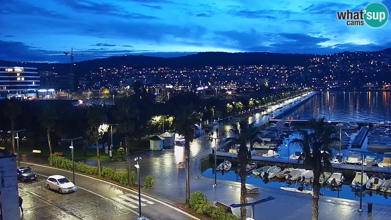 Web kamera Koper – marina i promenada – hotel Grand Koper