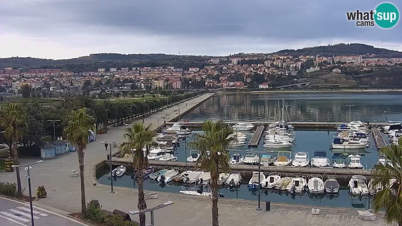 Webcam Koper – Panorama de la marina et de la promenade depuis le Grand Hotel Koper
