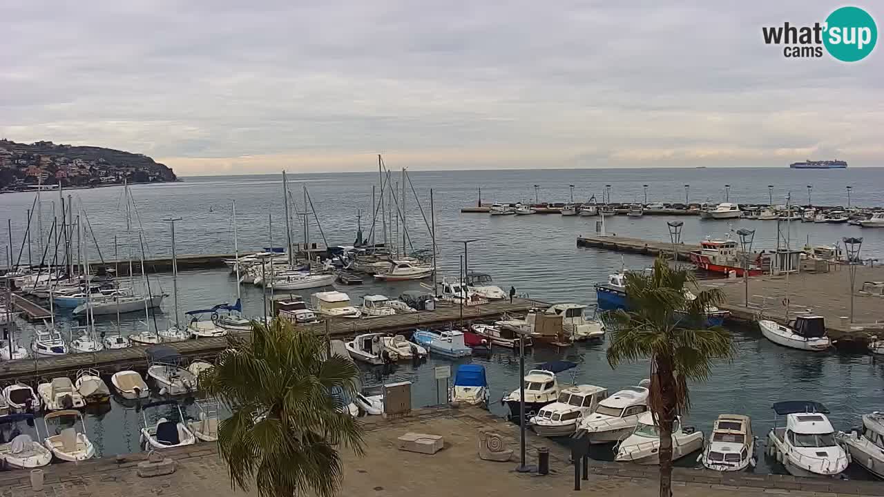 Webcam Koper – Panorama de la marina et de la promenade depuis le Grand Hotel Koper