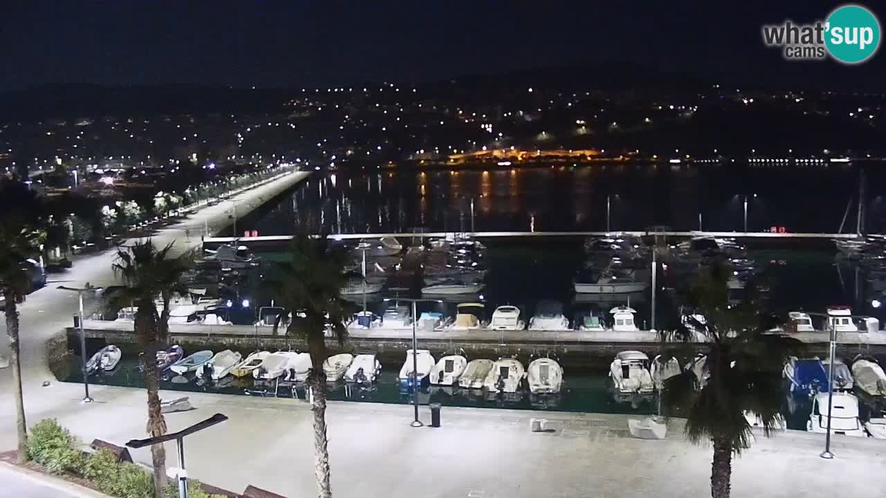 Webcam Koper – Panorama of the marina and promenade from the Grand Hotel Koper