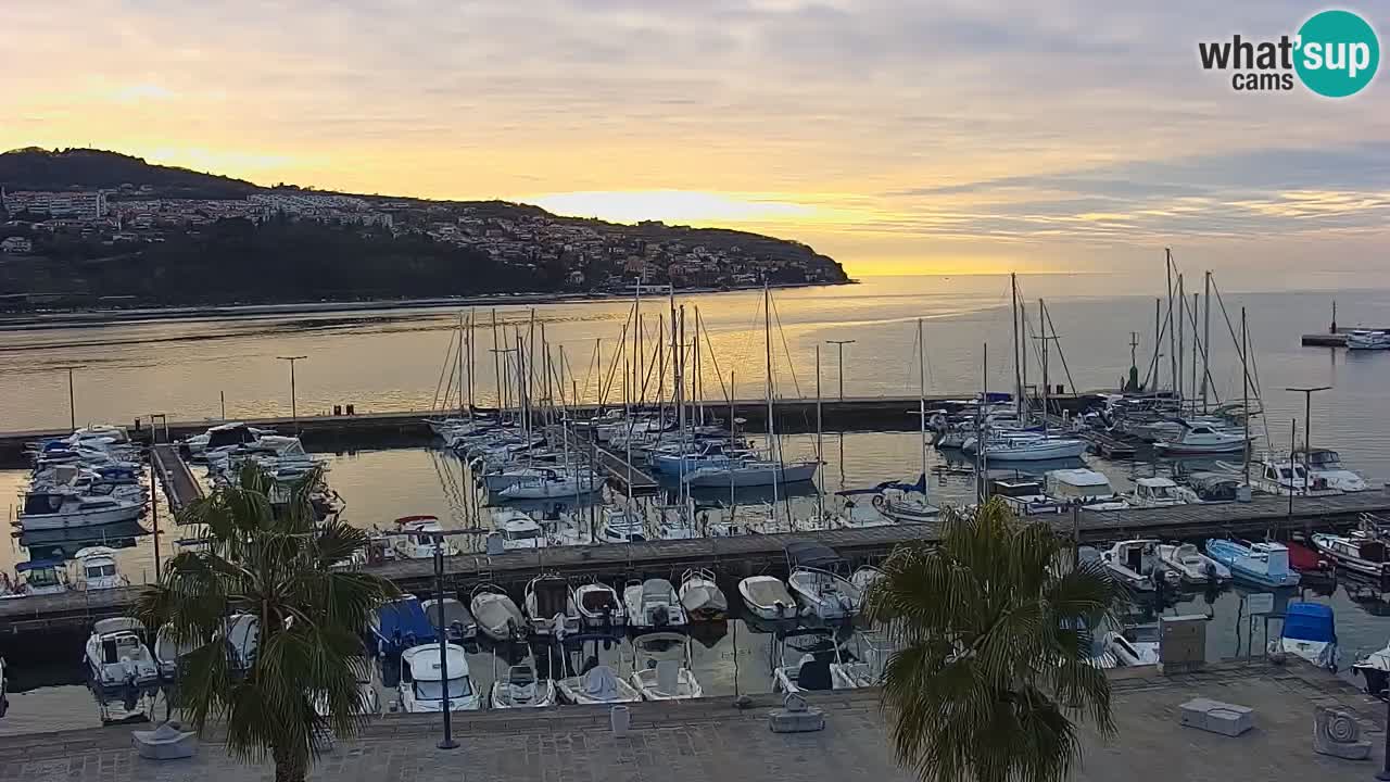 Webcam Koper – Panorama de la marina et de la promenade depuis le Grand Hotel Koper