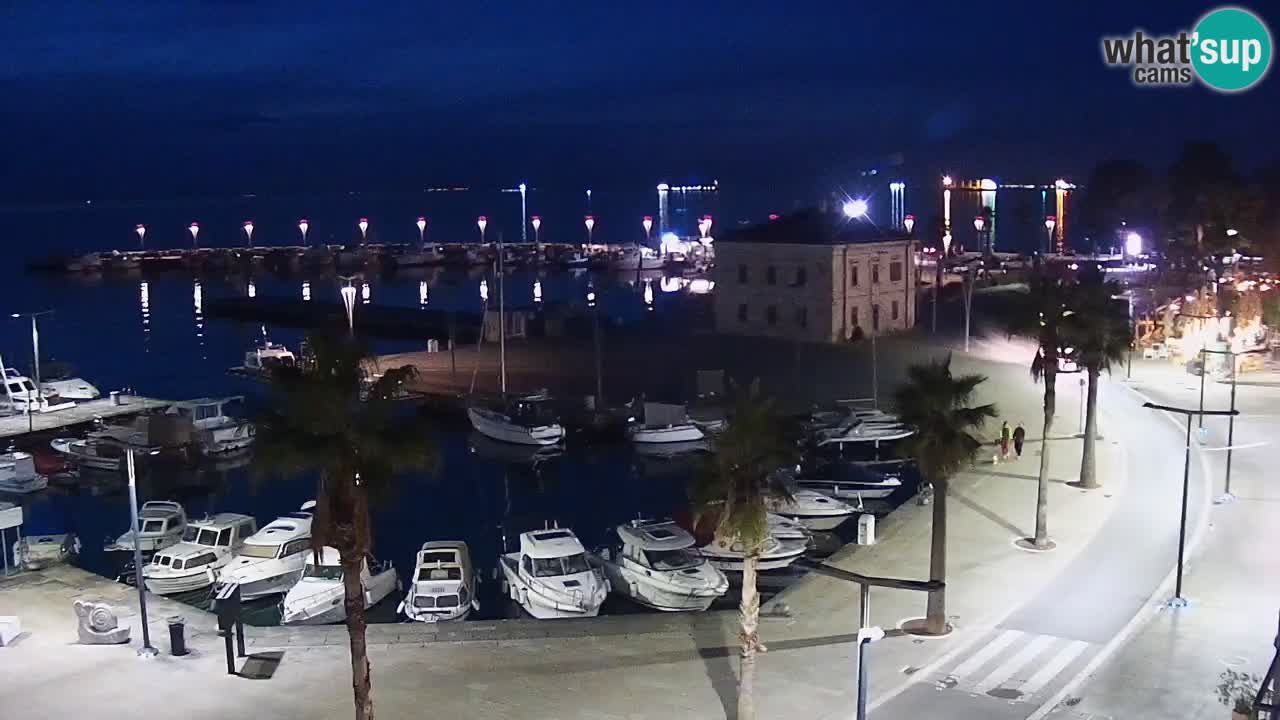 Webcam Koper – Panorama des Jachthafens und der Promenade vom Hotel Grand Koper