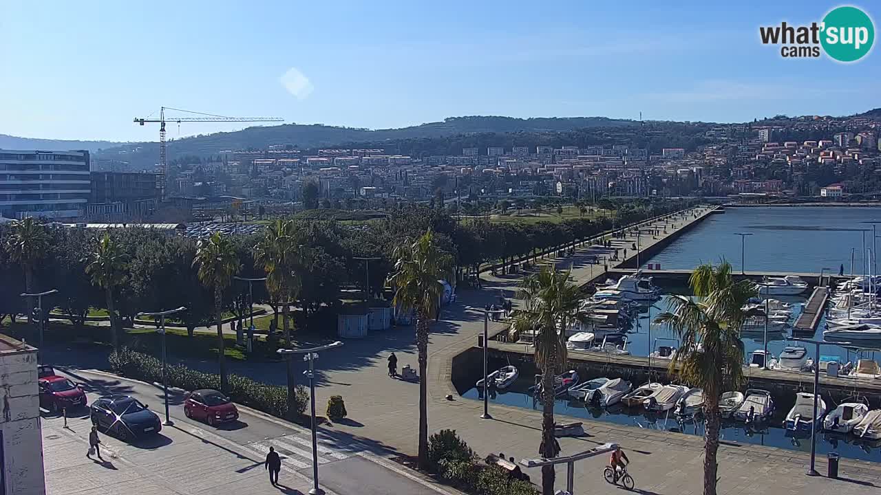 Camera en vivo Koper – puerto deportivo y paseo marítimo desde el Hotel Grand Koper