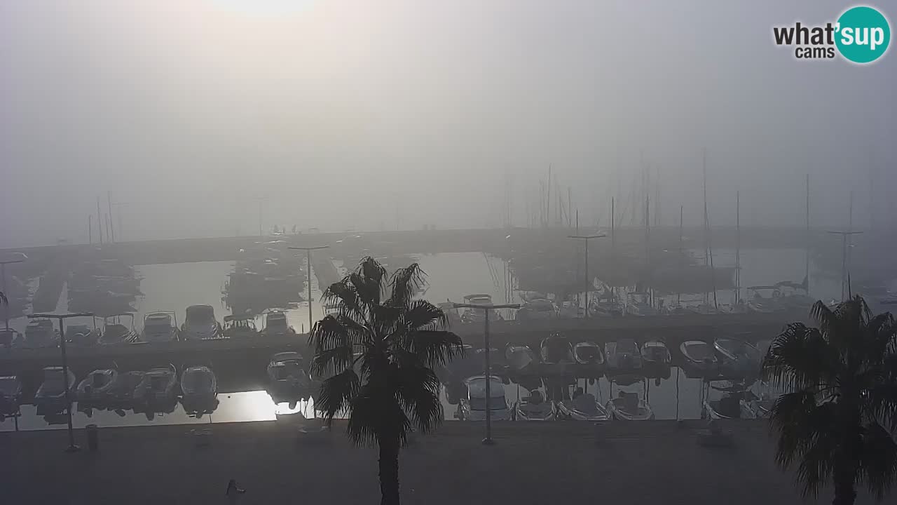 Camera en vivo Koper – puerto deportivo y paseo marítimo desde el Hotel Grand Koper