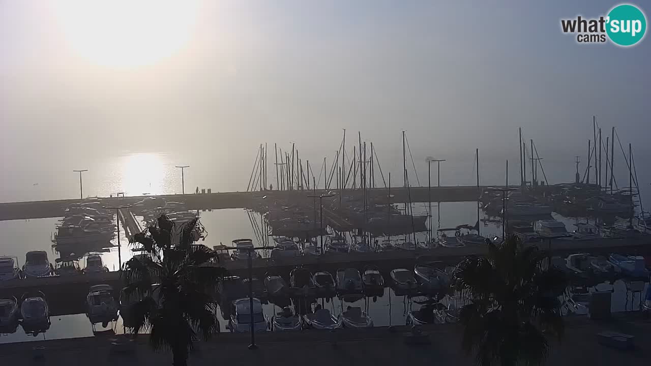 Web kamera Koper – marina i promenada – hotel Grand Koper