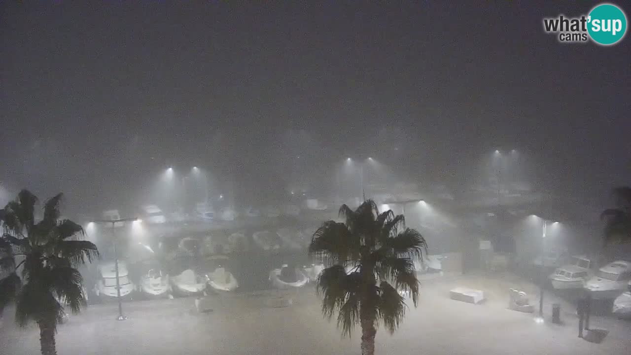 Web kamera Koper – marina i promenada – hotel Grand Koper