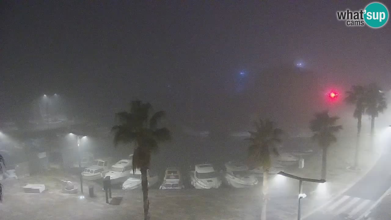 Webcam Koper – Panorama des Jachthafens und der Promenade vom Hotel Grand Koper