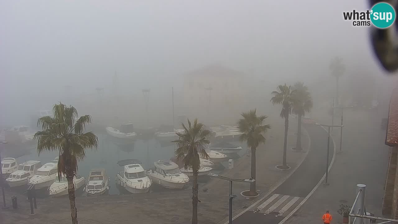 Camera en vivo Koper – puerto deportivo y paseo marítimo desde el Hotel Grand Koper