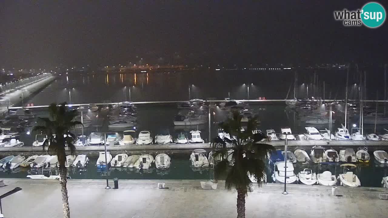 Web kamera Koper – marina i promenada – hotel Grand Koper