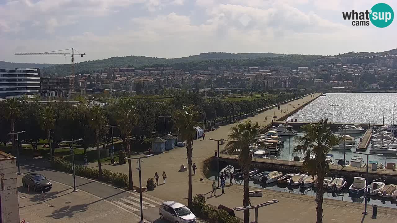 Spletna kamera Koper – Panorama na marino in promenado s Hotela Grand Koper