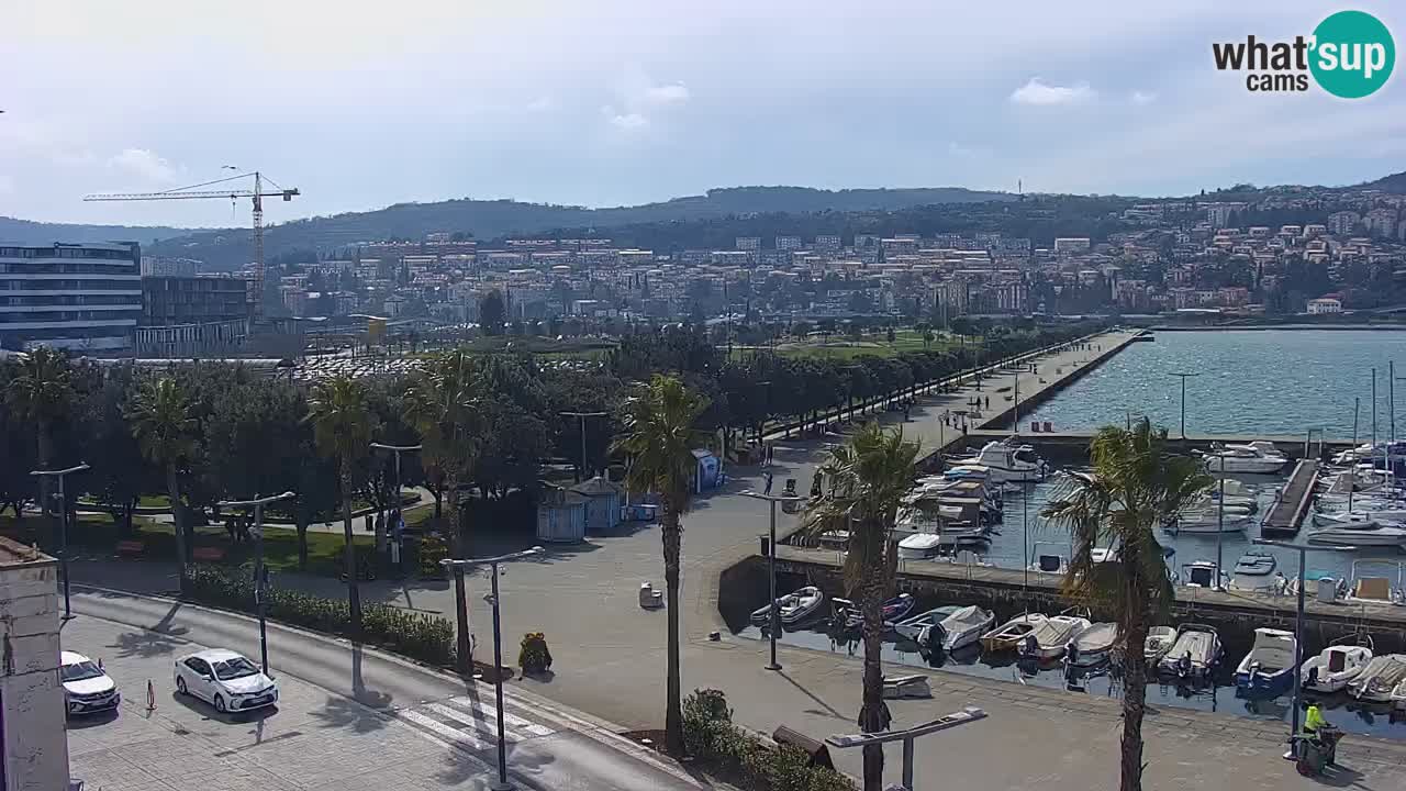 Camera en vivo Koper – puerto deportivo y paseo marítimo desde el Hotel Grand Koper