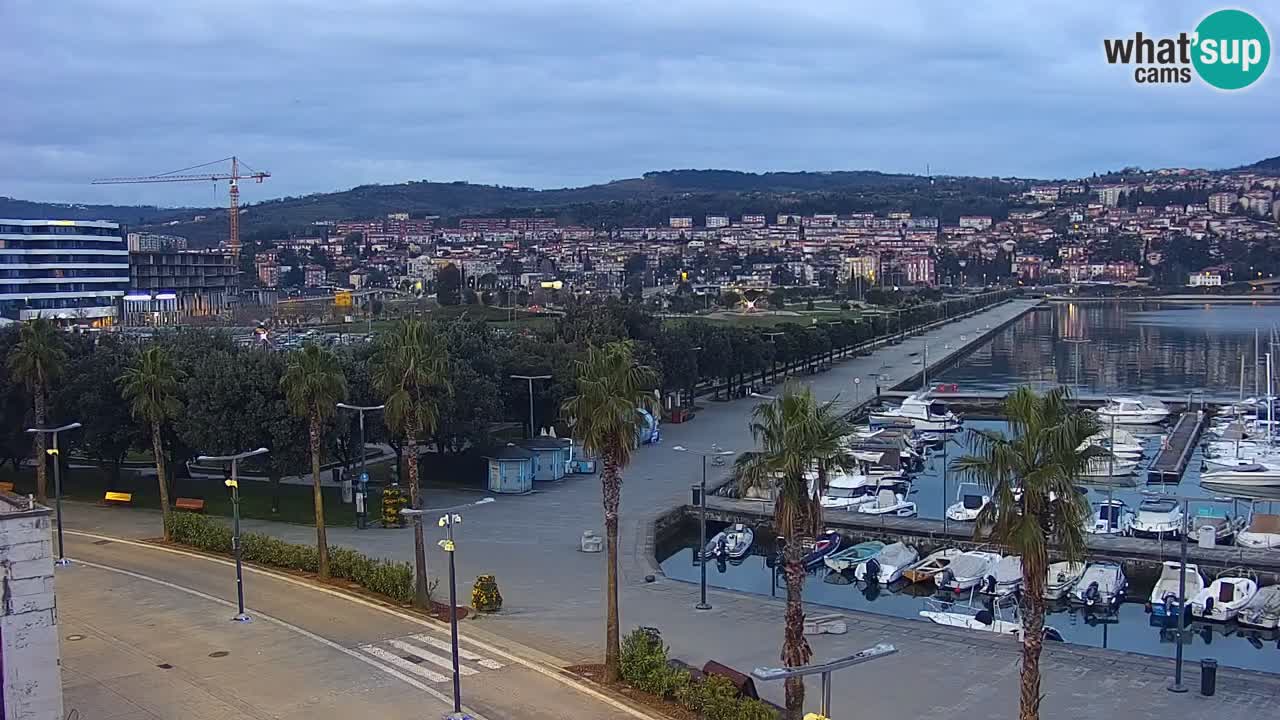 Webcam Capodistria – marina e lungo mare dall’Hotel Grand Koper