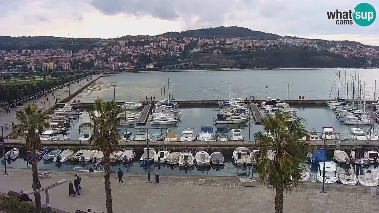 Webcam Koper – Panorama de la marina et de la promenade depuis le Grand Hotel Koper