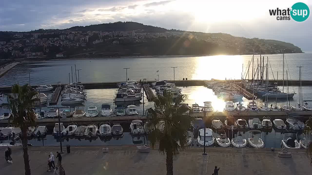 Web kamera Koper – marina i promenada – hotel Grand Koper