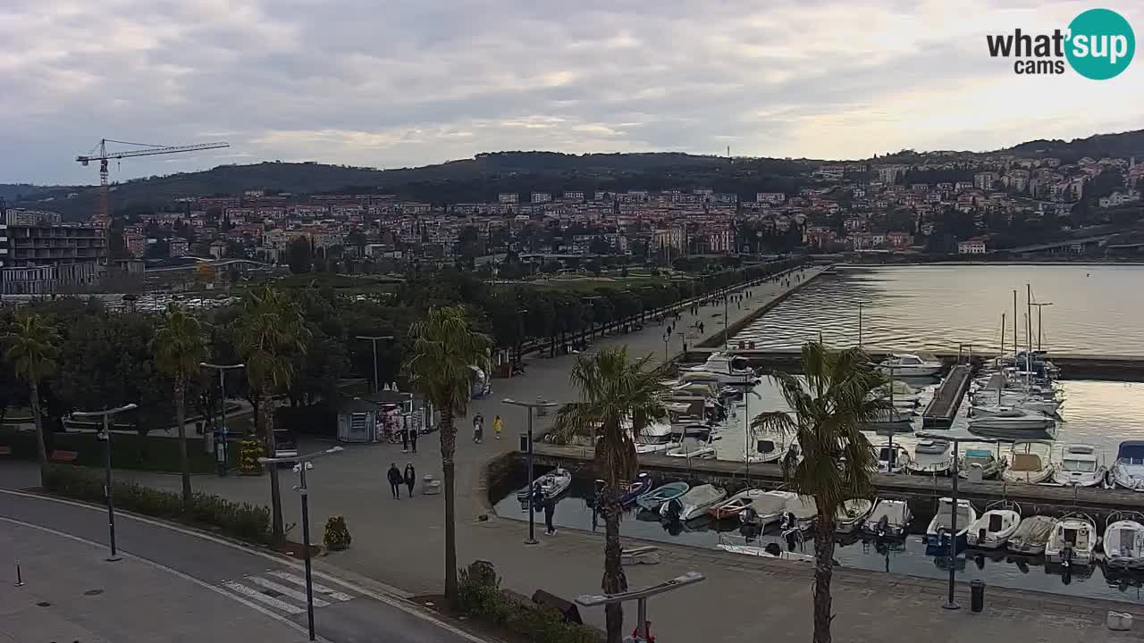 Webcam Capodistria – marina e lungo mare dall’Hotel Grand Koper