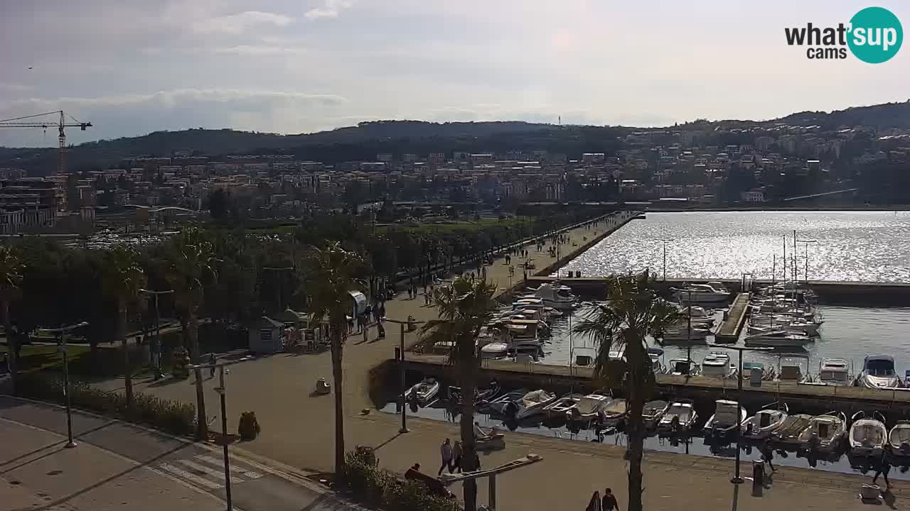 Webcam Koper – Panorama of the marina and promenade from the Grand Hotel Koper