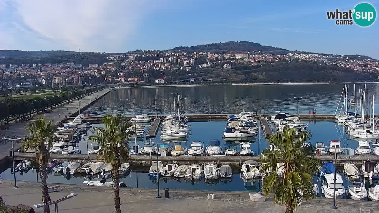 Webcam Koper – Panorama of the marina and promenade from the Grand Hotel Koper