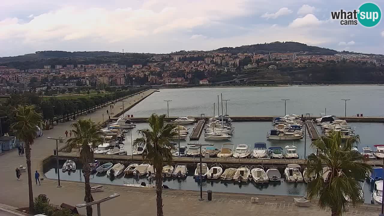 Webcam Koper – Panorama of the marina and promenade from the Grand Hotel Koper