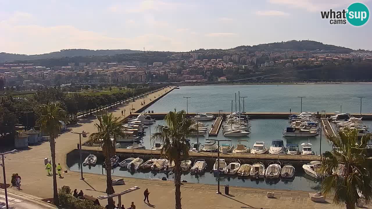 Camera en vivo Koper – puerto deportivo y paseo marítimo desde el Hotel Grand Koper