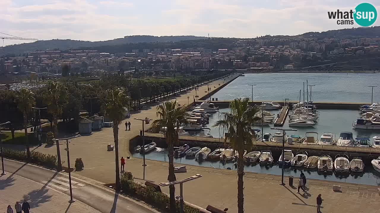 Camera en vivo Koper – puerto deportivo y paseo marítimo desde el Hotel Grand Koper