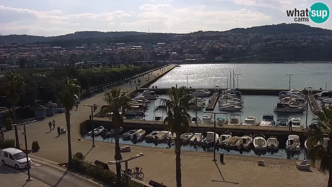Webcam Koper – Panorama of the marina and promenade from the Grand Hotel Koper