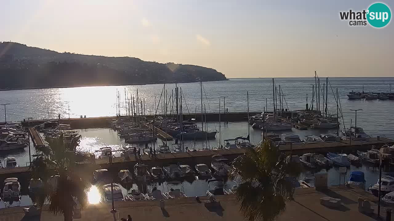 Web kamera Koper – marina i promenada – hotel Grand Koper