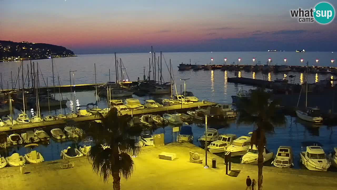 Camera en vivo Koper – puerto deportivo y paseo marítimo desde el Hotel Grand Koper