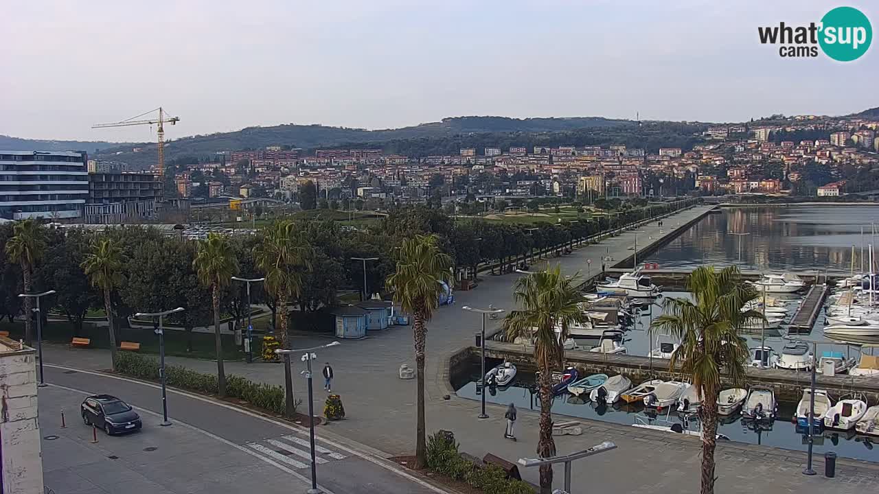 Camera en vivo Koper – puerto deportivo y paseo marítimo desde el Hotel Grand Koper