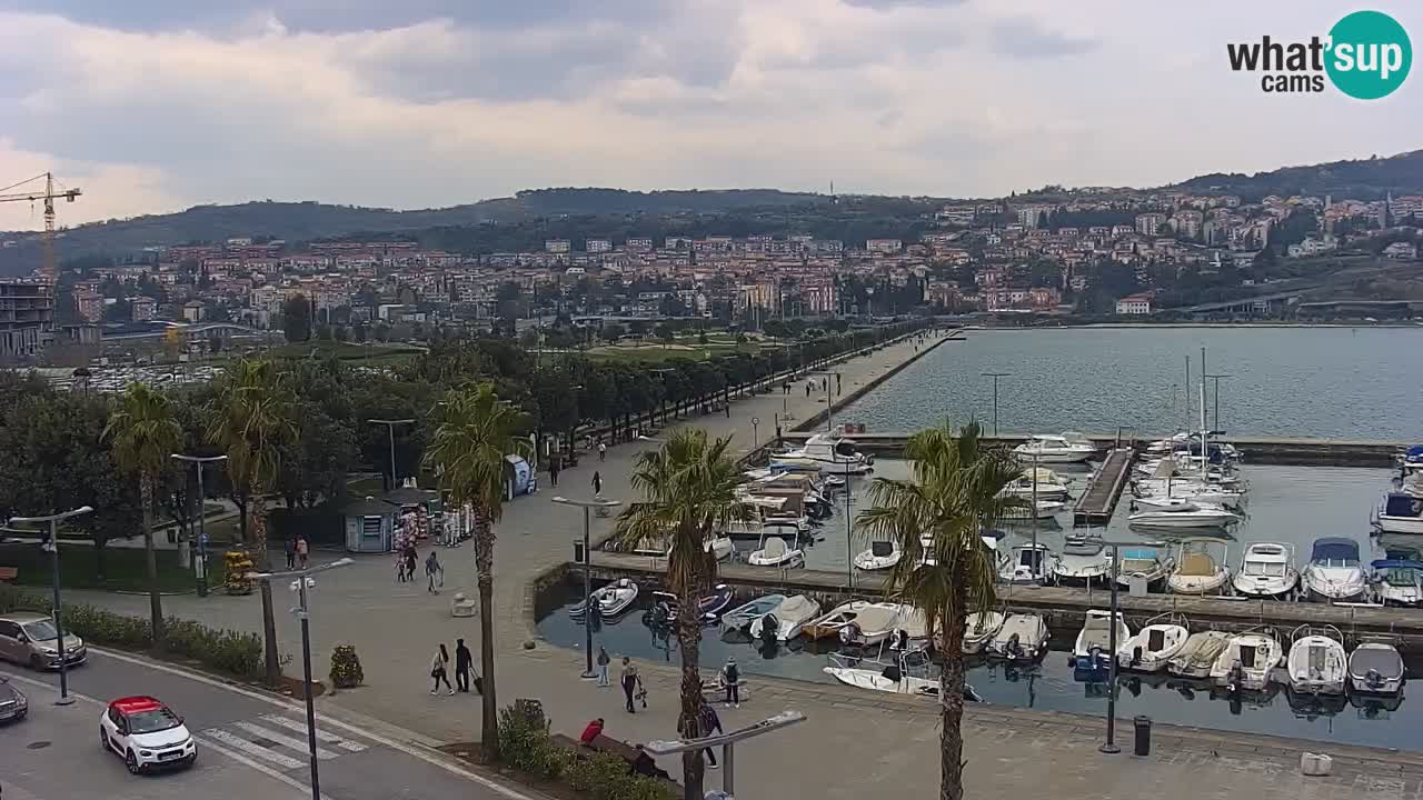 Webcam Koper – Panorama of the marina and promenade from the Grand Hotel Koper