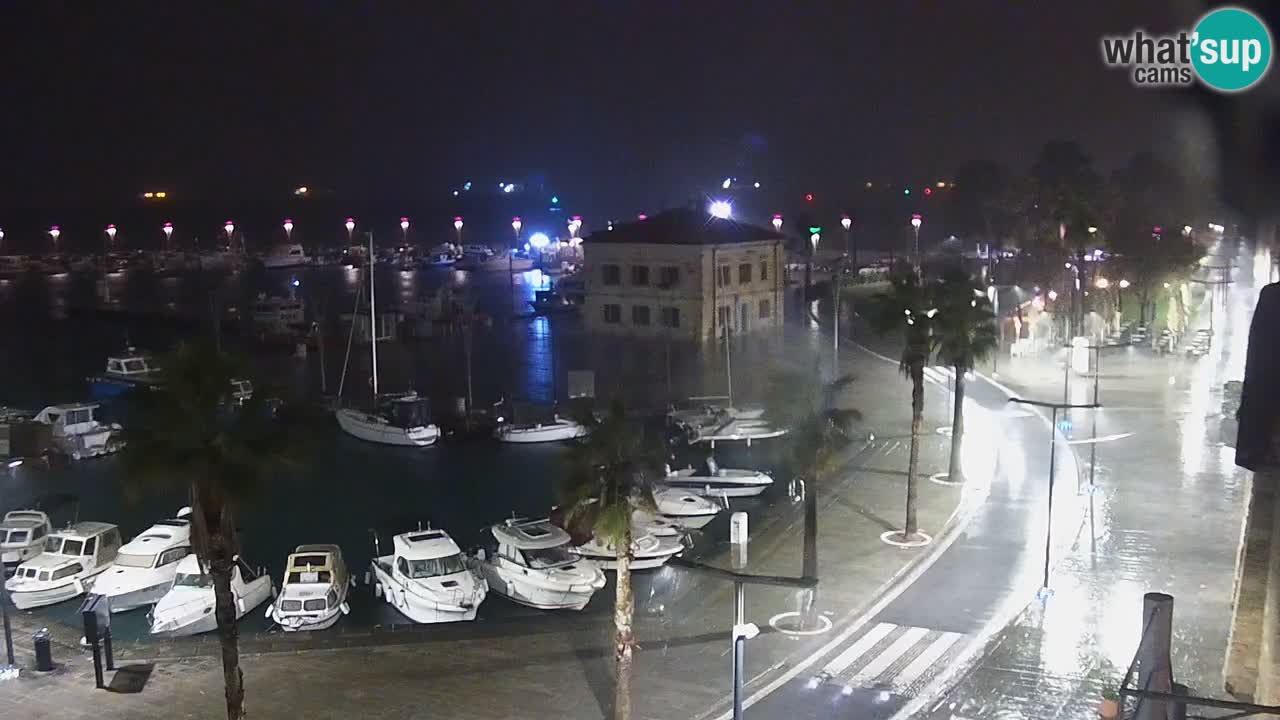 Webcam Koper – Panorama des Jachthafens und der Promenade vom Hotel Grand Koper