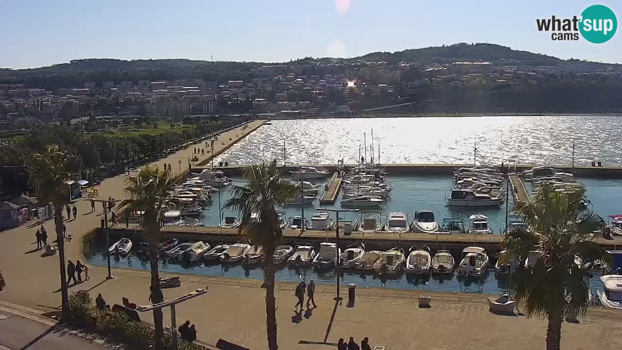 Spletna kamera Koper – Panorama na marino in promenado s Hotela Grand Koper