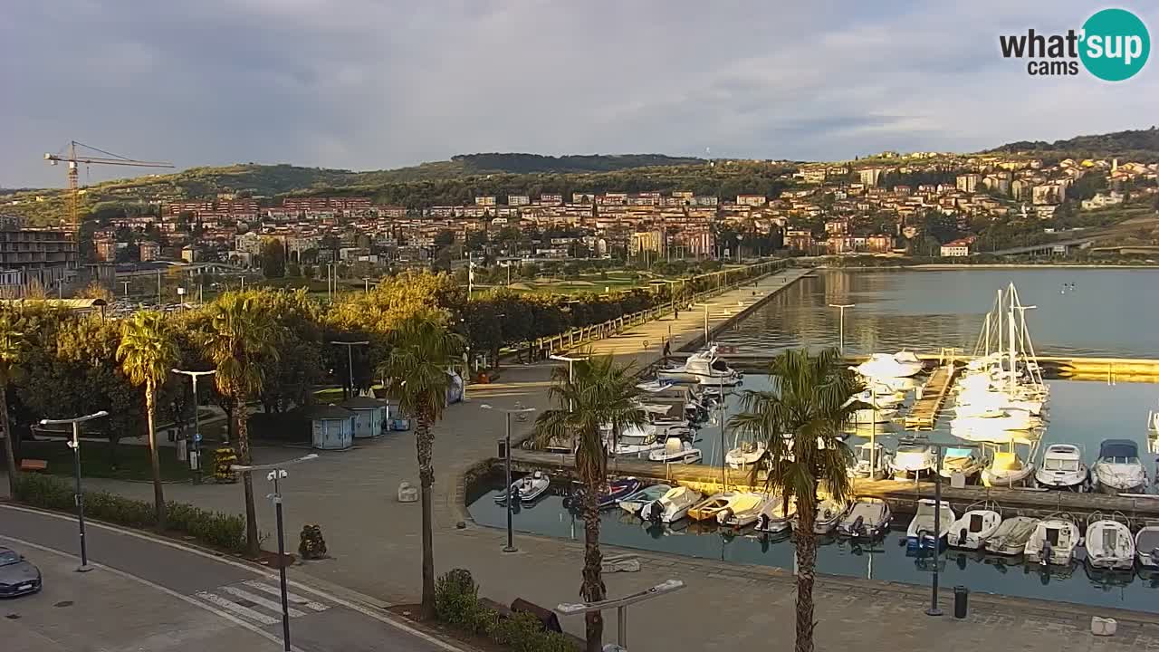 Webcam Koper – Panorama of the marina and promenade from the Grand Hotel Koper