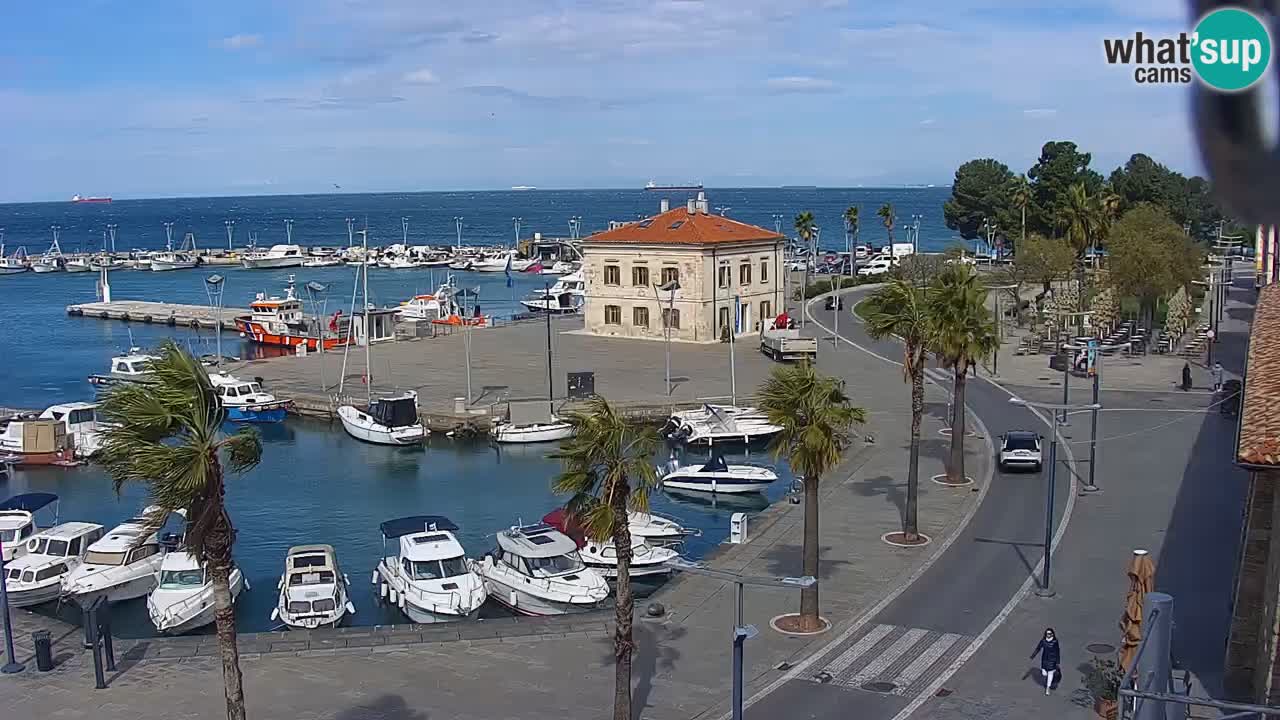 Camera en vivo Koper – puerto deportivo y paseo marítimo desde el Hotel Grand Koper