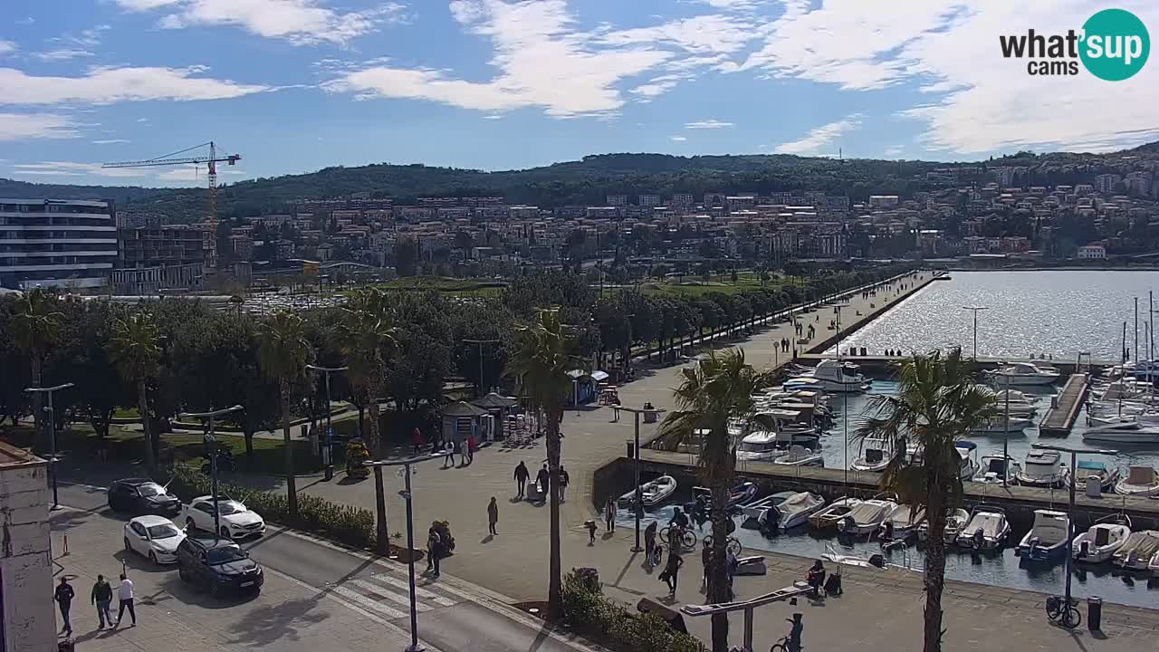 Webcam Koper – Panorama de la marina et de la promenade depuis le Grand Hotel Koper