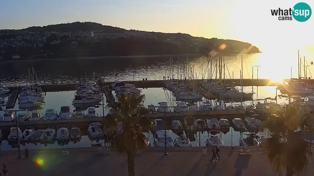 Web kamera Koper – marina i promenada – hotel Grand Koper
