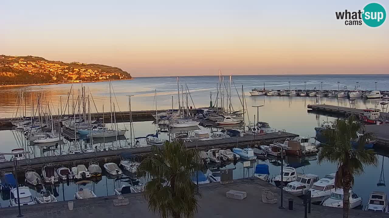 Webcam Koper – Panorama of the marina and promenade from the Grand Hotel Koper