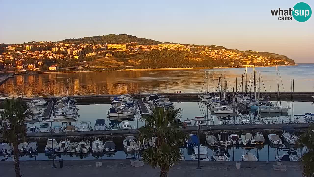 Camera en vivo Koper – puerto deportivo y paseo marítimo desde el Hotel Grand Koper