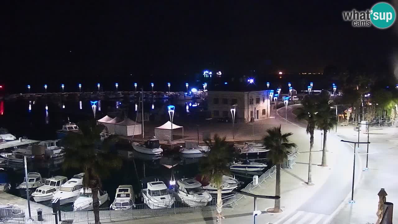 Webcam Koper – Panorama des Jachthafens und der Promenade vom Hotel Grand Koper