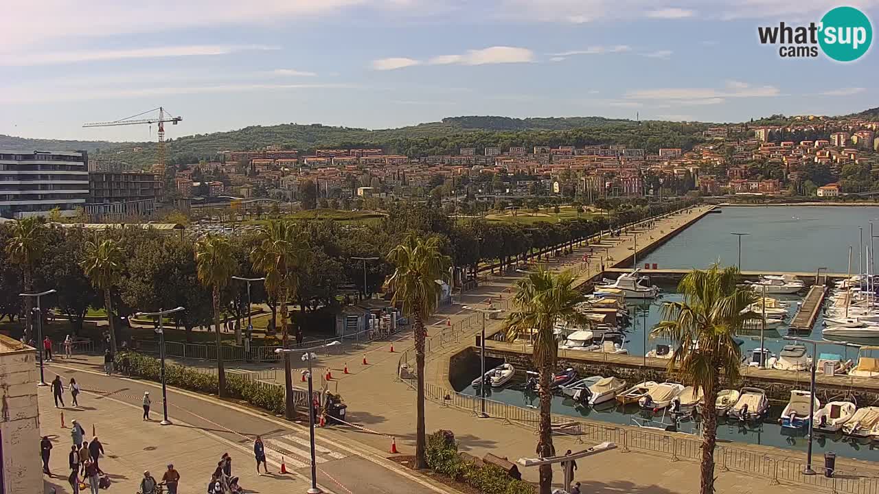 Webcam Koper – Panorama des Jachthafens und der Promenade vom Hotel Grand Koper