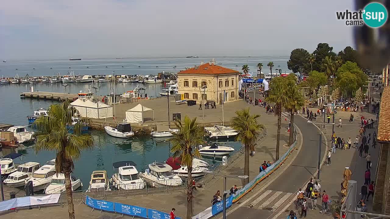 Camera en vivo Koper – puerto deportivo y paseo marítimo desde el Hotel Grand Koper
