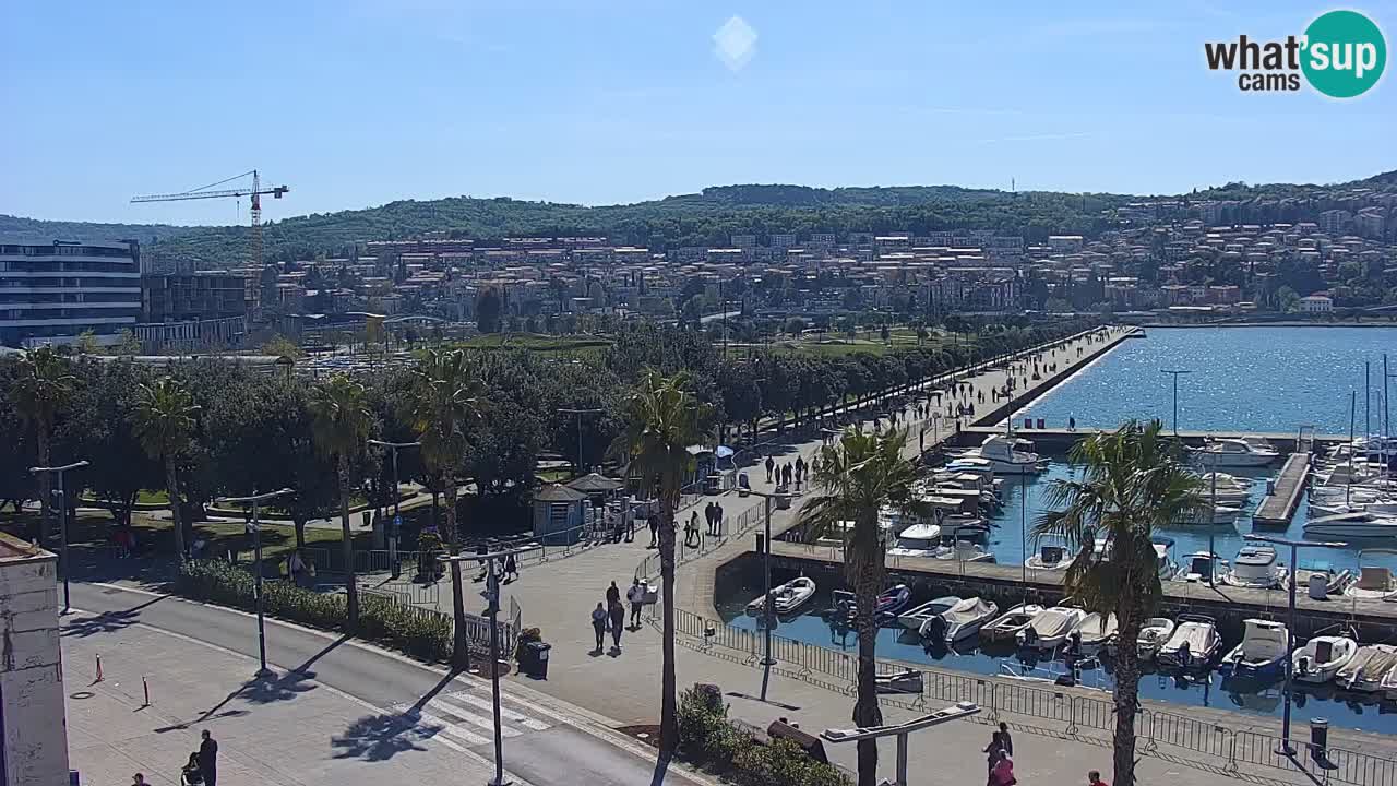 Webcam Koper – Panorama de la marina et de la promenade depuis le Grand Hotel Koper