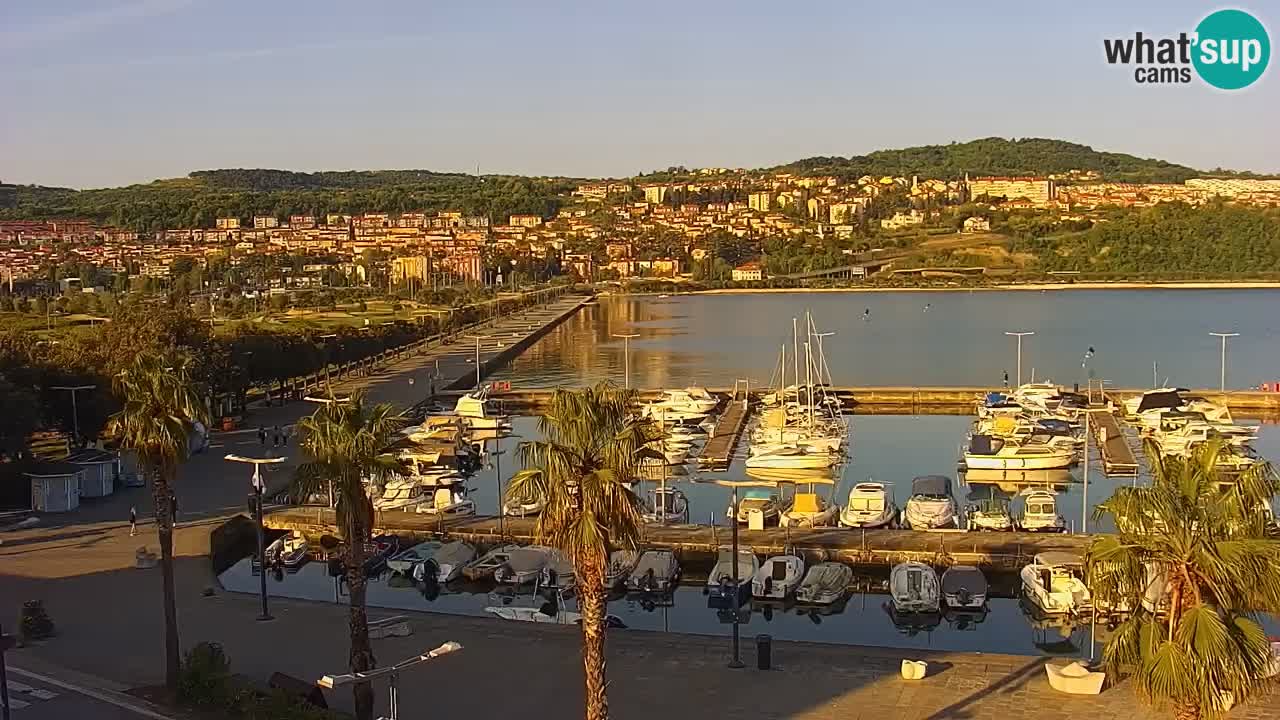 Web kamera Koper – marina i promenada – hotel Grand Koper