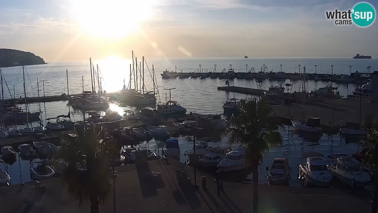 Webcam Koper – Panorama of the marina and promenade from the Grand Hotel Koper