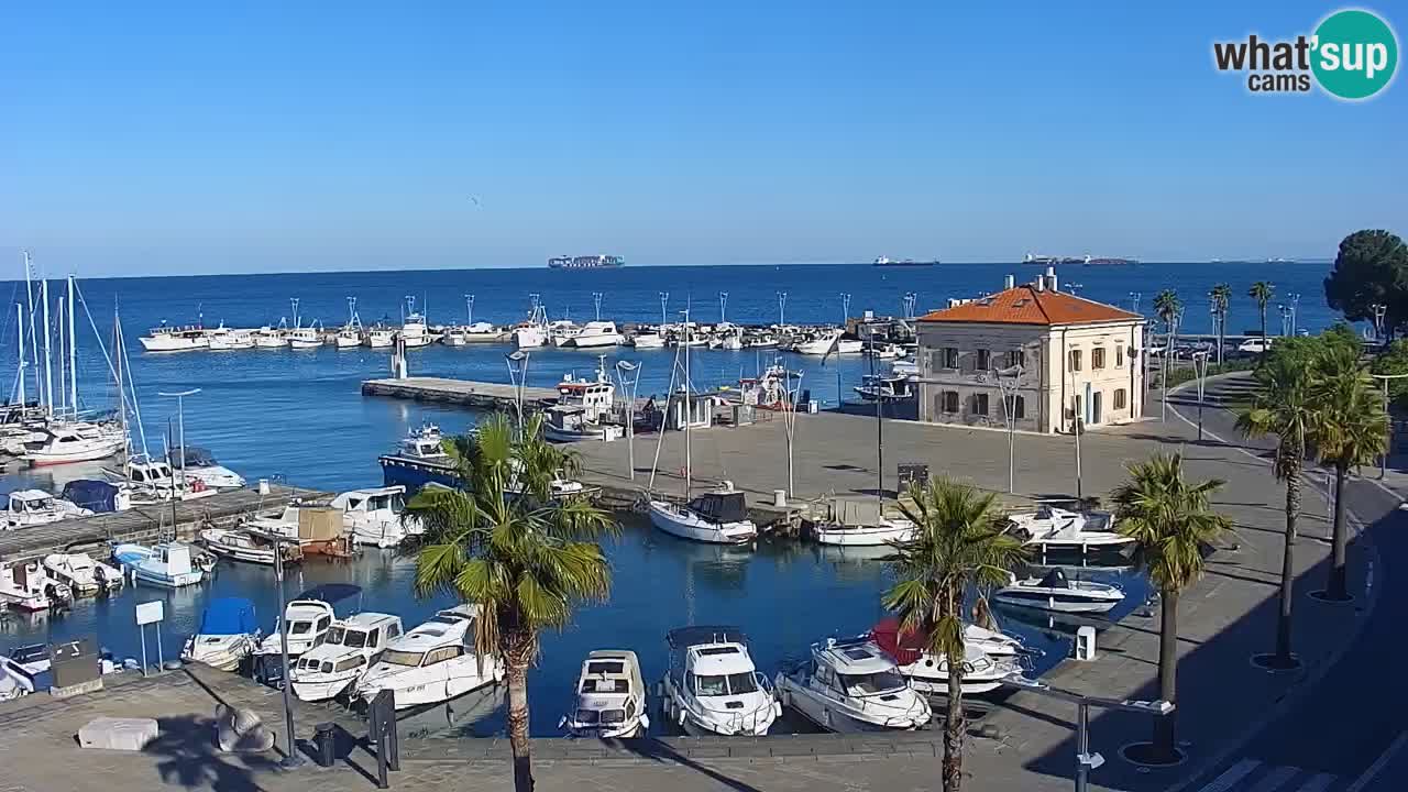Webcam Koper – Panorama of the marina and promenade from the Grand Hotel Koper