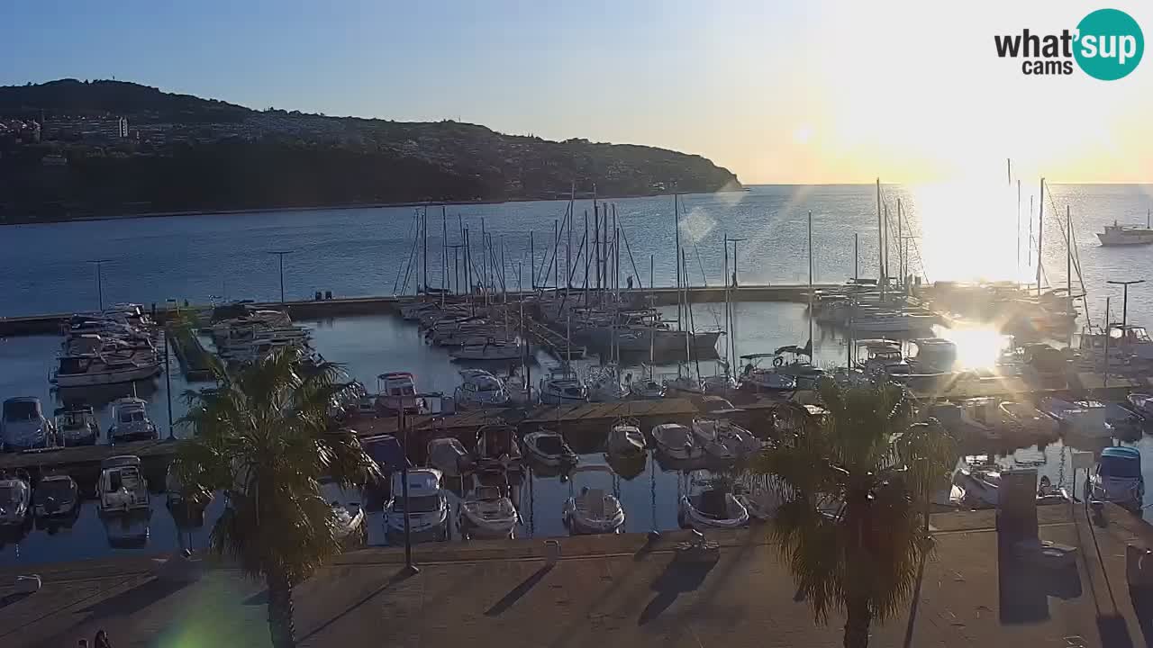 Web kamera Koper – marina i promenada – hotel Grand Koper