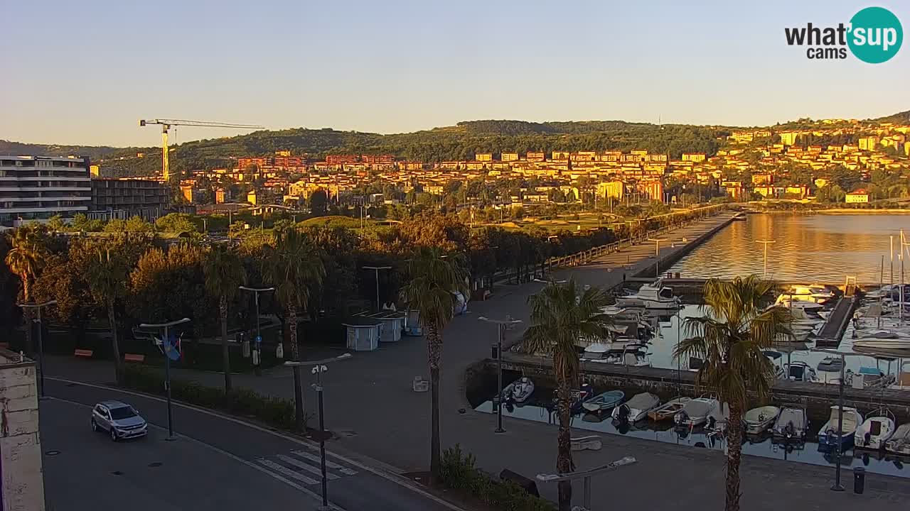 Webcam Koper – Panorama of the marina and promenade from the Grand Hotel Koper
