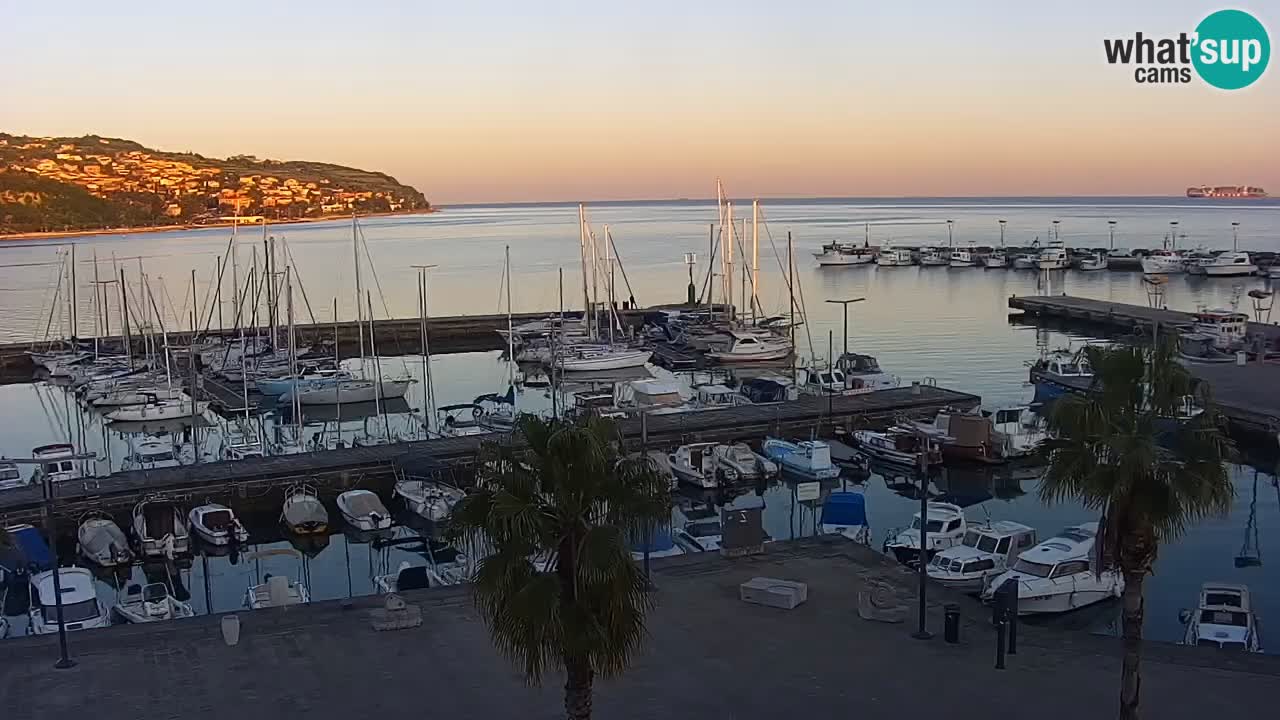 Camera en vivo Koper – puerto deportivo y paseo marítimo desde el Hotel Grand Koper