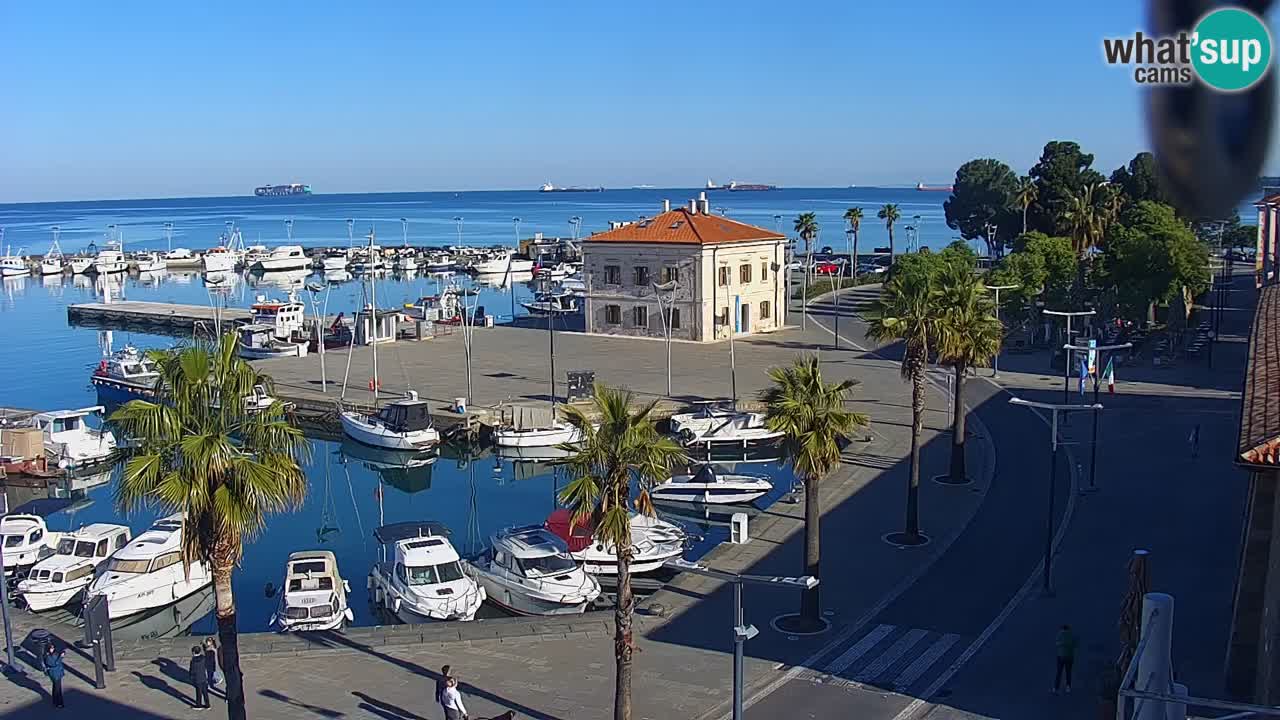 Camera en vivo Koper – puerto deportivo y paseo marítimo desde el Hotel Grand Koper
