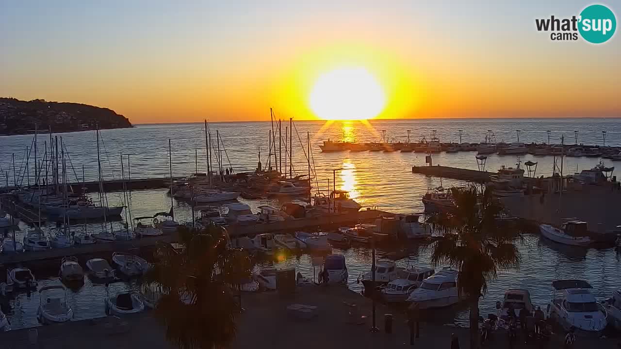 Web kamera Koper – marina i promenada – hotel Grand Koper